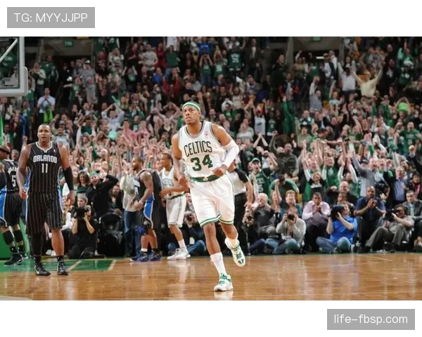 保罗·皮尔斯关键时刻单打频率提升助凯尔特人拉开比分差距