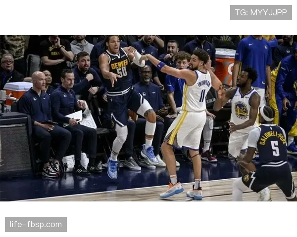 安德鲁·威金斯突破助攻效率提升 拉开球队关键时刻差距