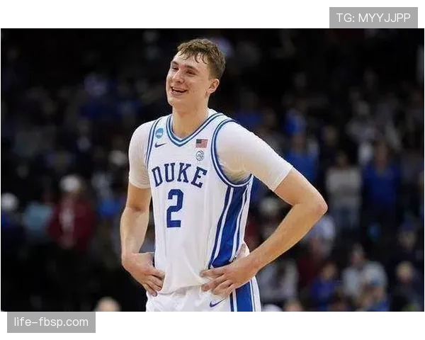 库珀·弗拉格突破解围效率提升显著，助力球队无球进攻转型