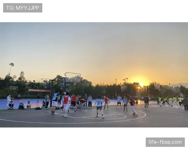 篮球边线规则详解:出界判定标准与发球权处理 篮球边线规则详解:出界判定标准与发球权处理